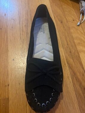 Cushion Walk by Avon Black Faux Suede Bow Moccasin Loafers | Size 6